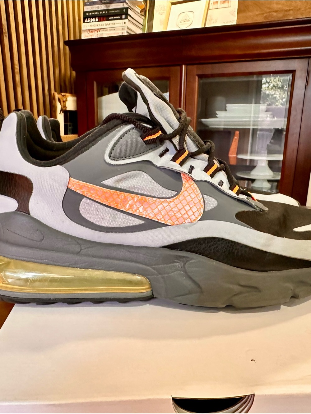 Nike Air 270 React Sneakers in Wolf Grey/Total Orange-Black “Winter” - Picture 4 of 7